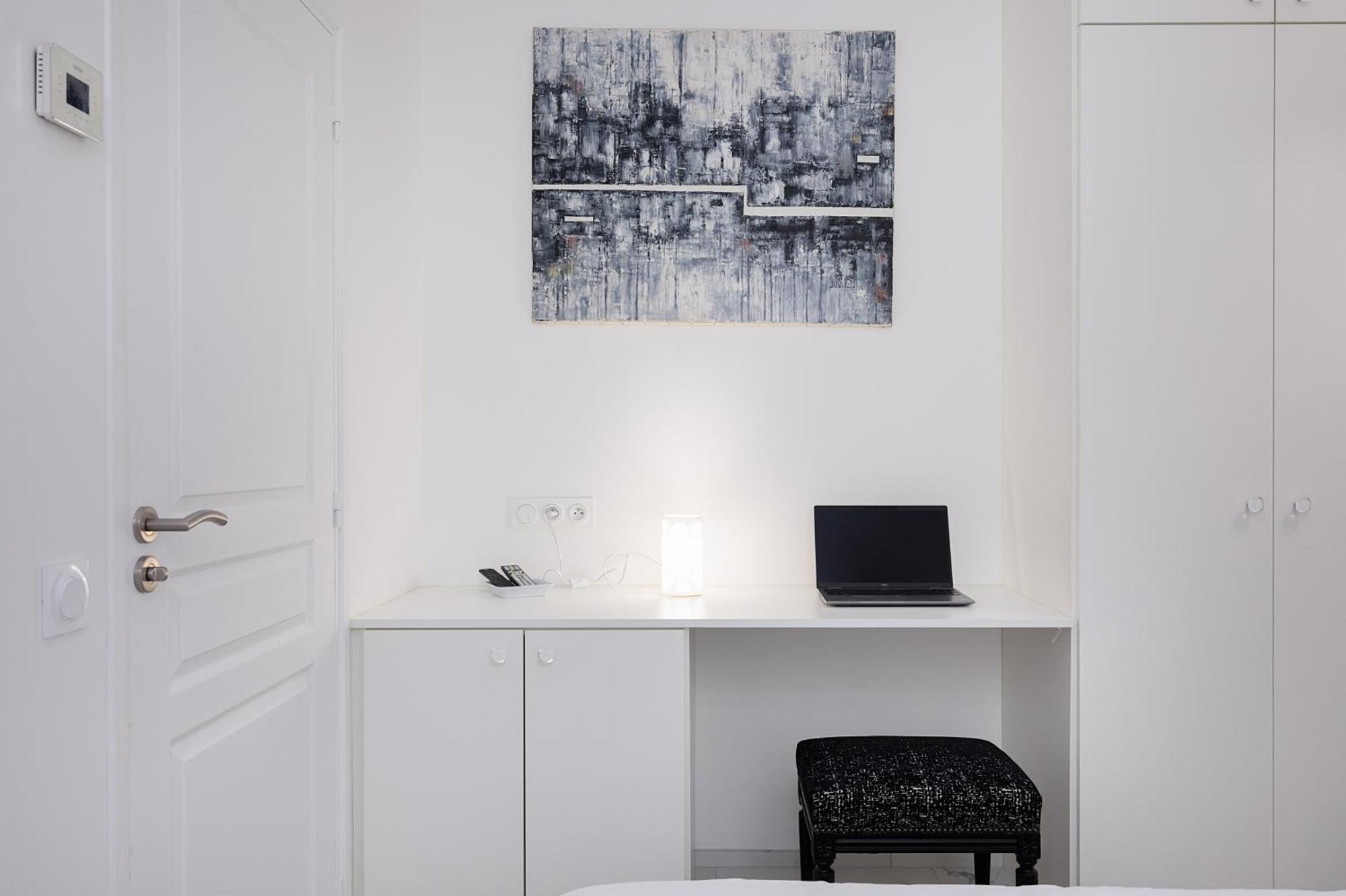 Les Montgolfieres, 2 Pieces, Porte De Versailles * Paris