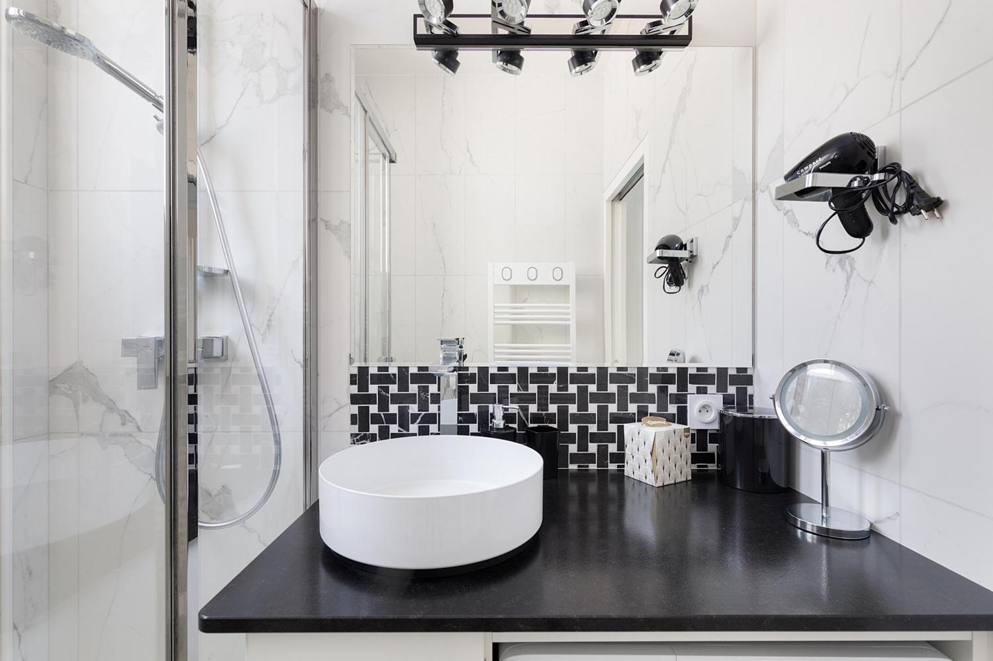 Les Montgolfieres, 2 Pieces, Porte De Versailles Apartment